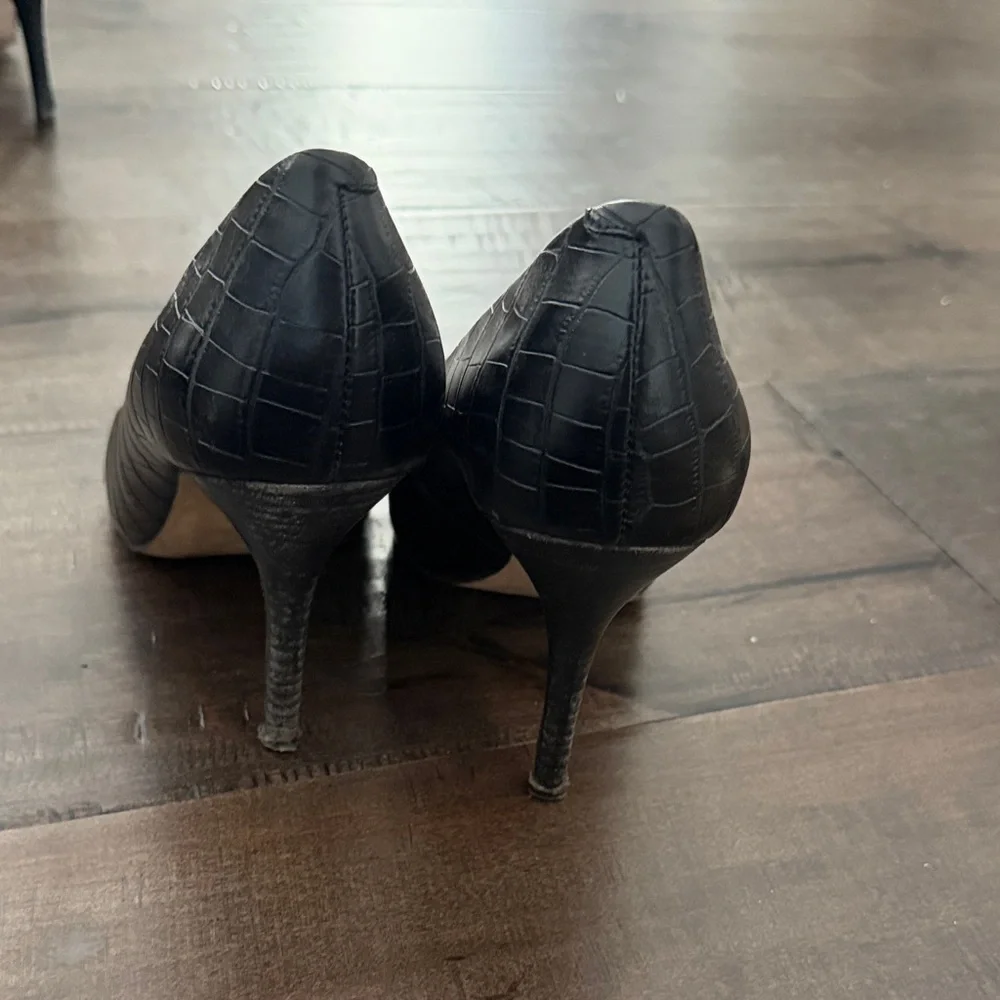 Nine West Black Croc-Pattern Heels - Picture 2 of 3